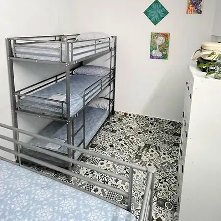 Rosa De Vientos بيت شباب كاديز